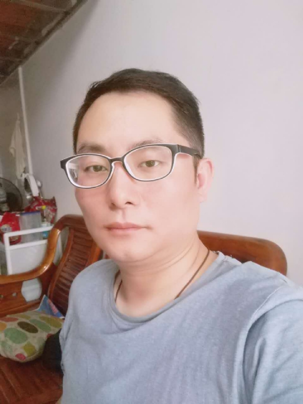 流星的尾巴的第一张照片--诏安婚介网