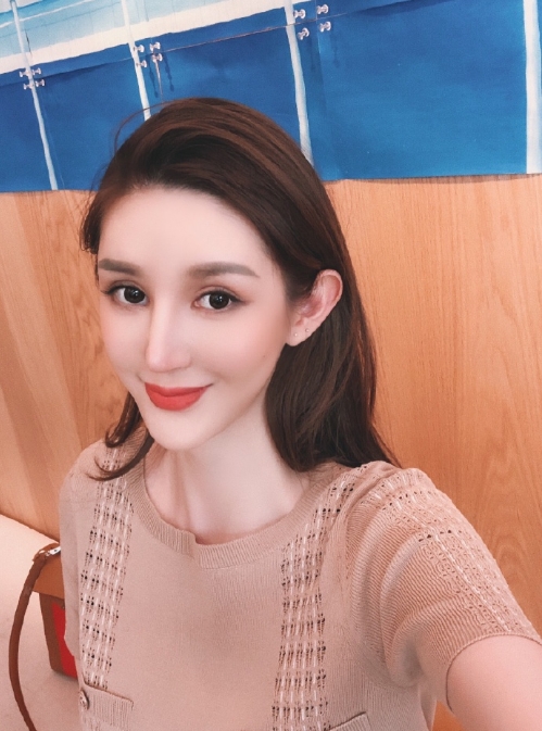 张婉婷的第一张照片--诏安婚介网