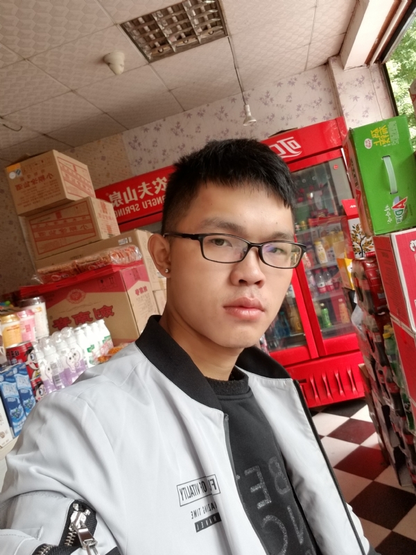 柒年的第一张照片--诏安婚介网