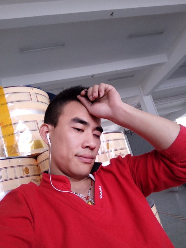 寻唯一的第三张照片--诏安婚介网