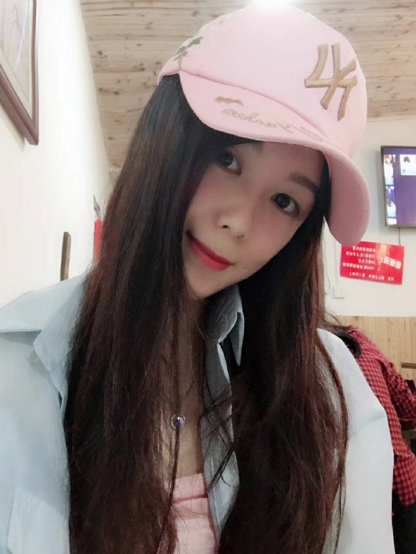 丹丹的第三张照片--诏安婚介网