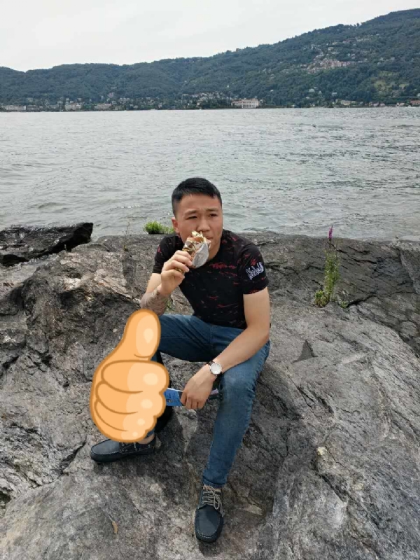 绚烂背后的平淡的第一张照片--诏安婚介网