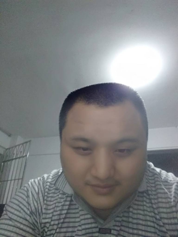 我在机场等艘船的第一张照片--诏安婚介网