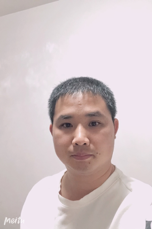 小梁的第一张照片--诏安婚介网