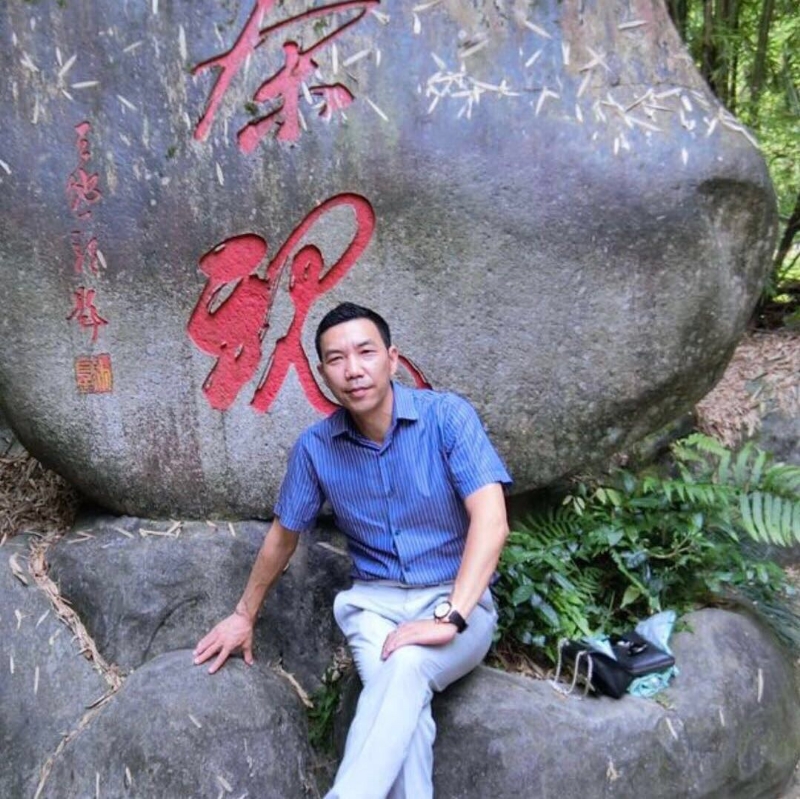 老·黄的第一张照片--诏安婚介网