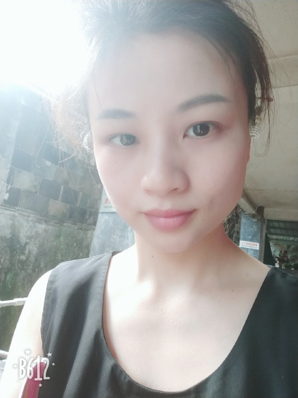 慢慢的第二张照片--诏安婚介网