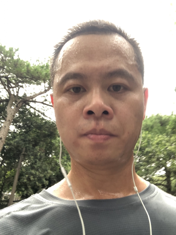猩猩巨呃的第二张照片--诏安婚介网