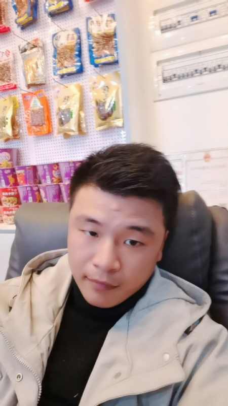 小宇的第一张照片--诏安婚介网