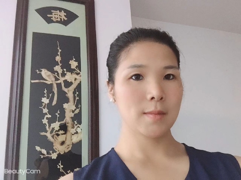 微笑的第一张照片--诏安婚介网