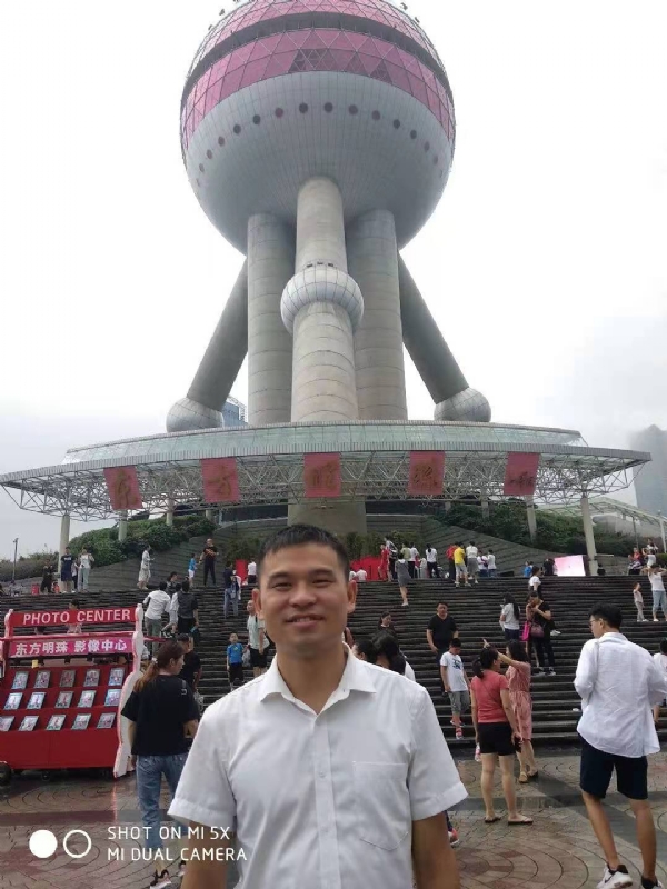 小猫吃老鼠的第一张照片--诏安婚介网