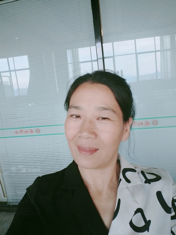 易莲的第一张照片--诏安婚介网