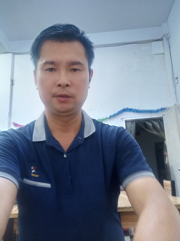 我是自强不息的第一张照片--诏安婚介网