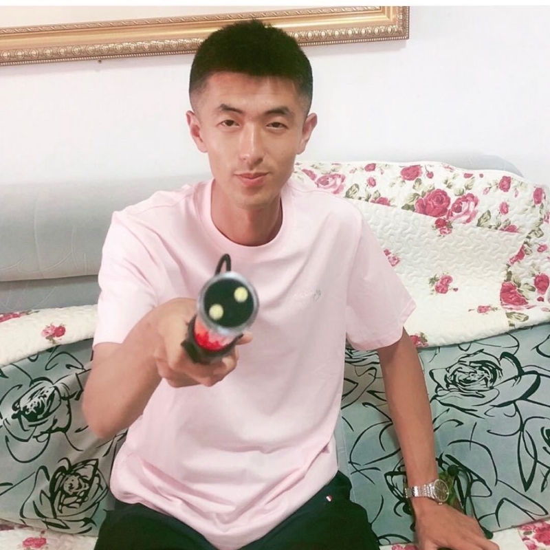 转身留下孤独的她的第一张照片--诏安婚介网