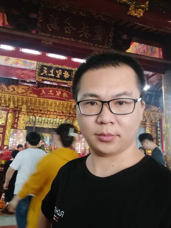 天哥的第一张照片--诏安婚介网