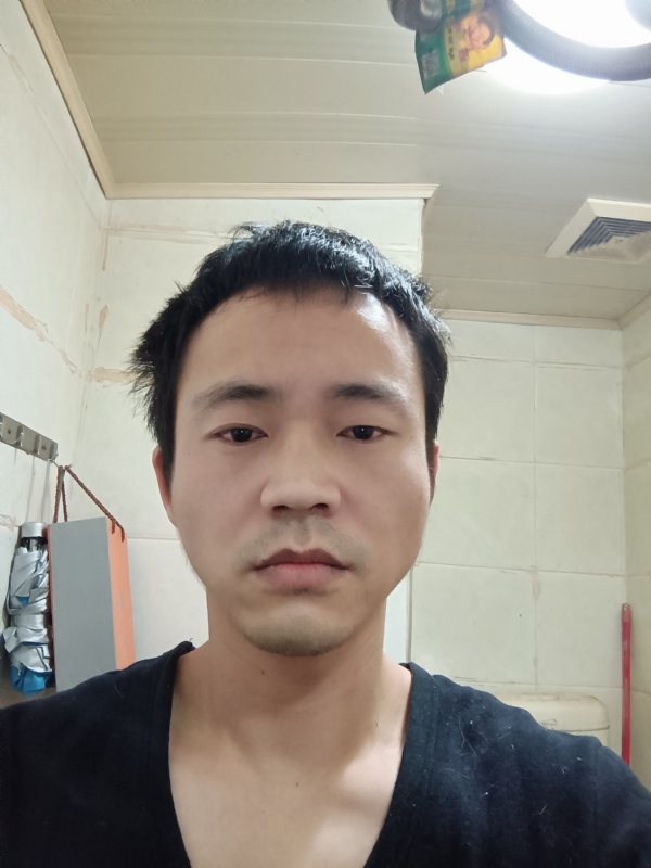 守望天空的第一张照片--诏安婚介网