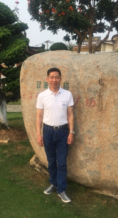 十月红枫的第三张照片--诏安婚介网