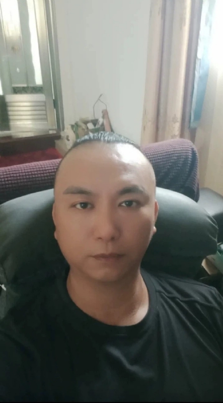 施逸森的第一张照片--诏安婚介网