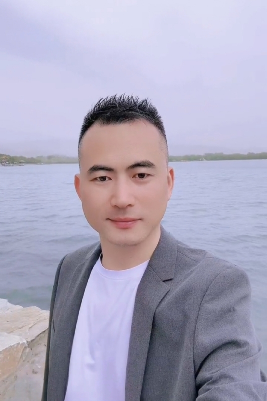 一往情深的第一张照片--诏安婚介网