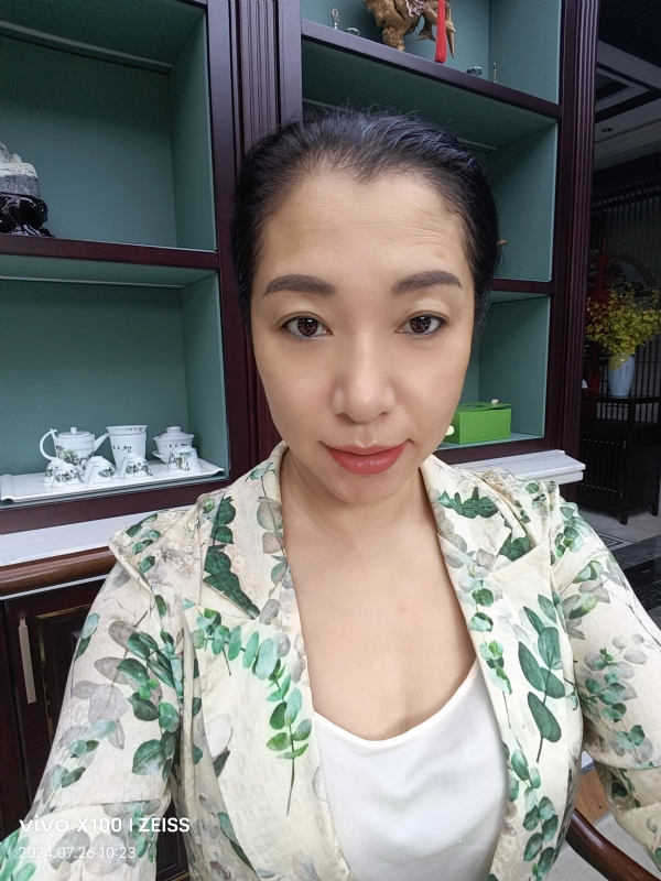 仝馨的第三张照片--诏安婚介网