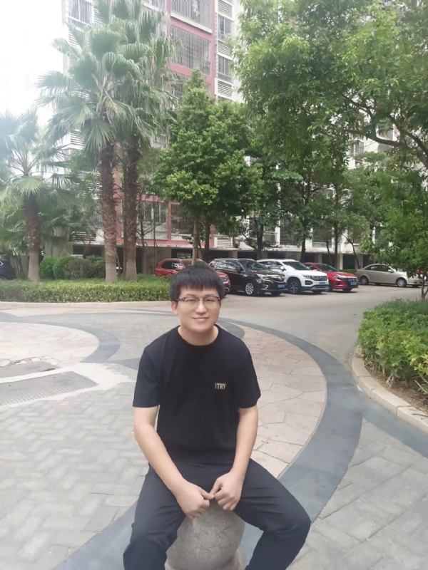 等闲的第三张照片--诏安婚介网
