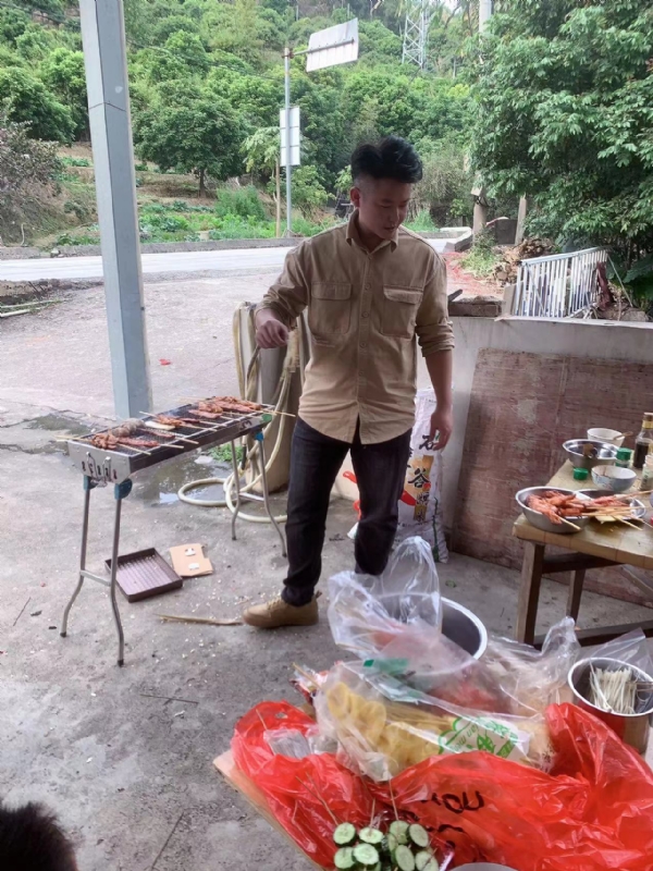 你黑我哟的第一张照片--诏安婚介网