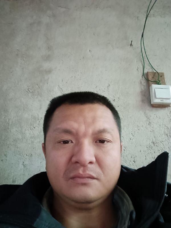 兰成龙的第四张照片--诏安婚介网