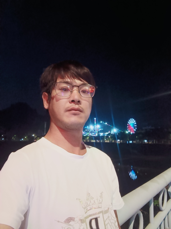 任豐的第一张照片--诏安婚介网